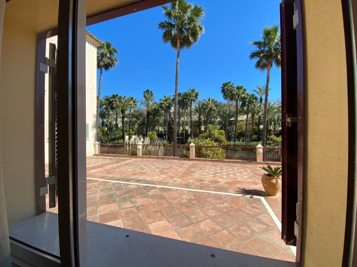 Apartamento Con Piscina ,Playa Con Vistas Panoramicas En La Marina De Sotogrande San Roque  Buitenkant foto