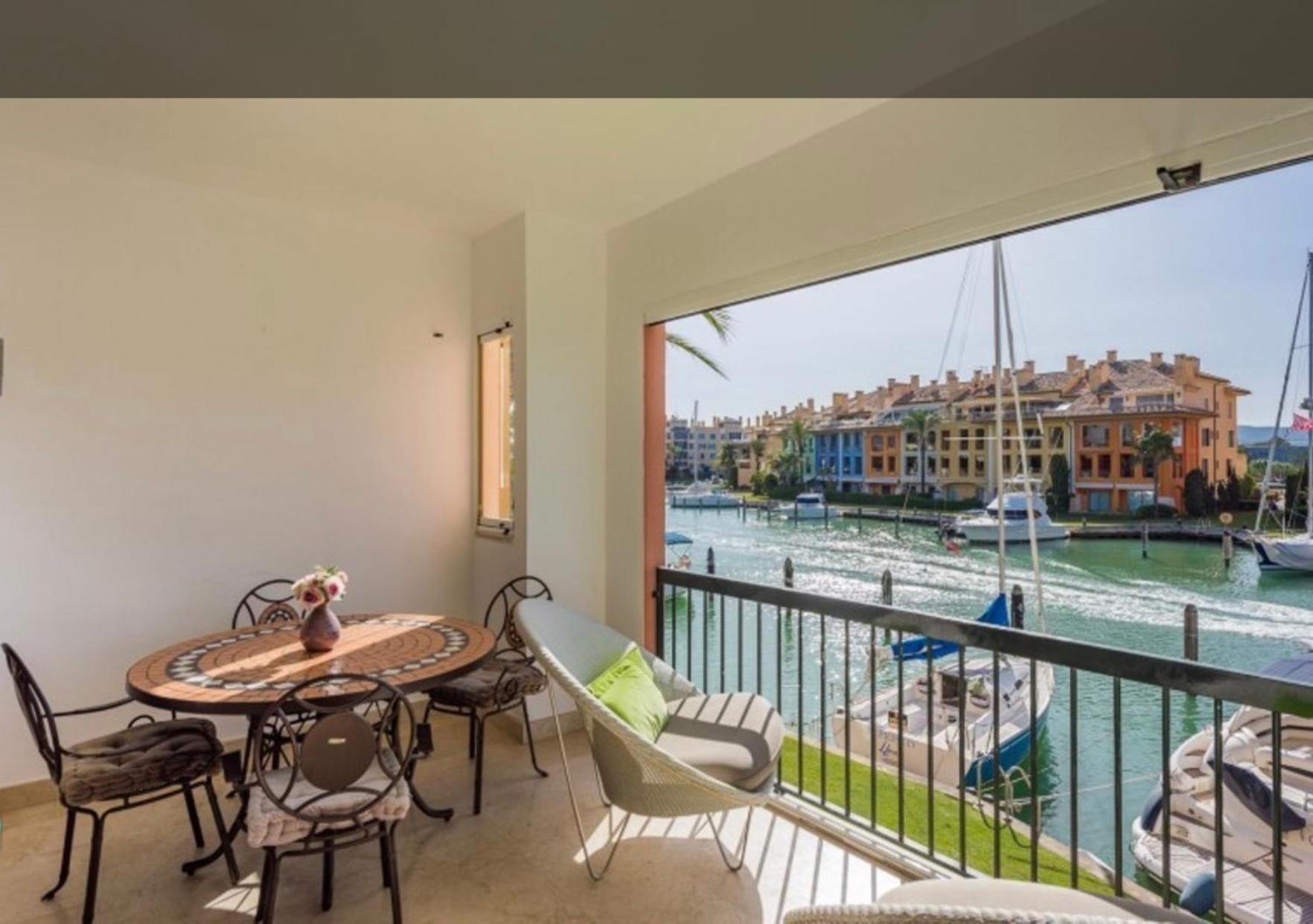 Apartamento Con Piscina ,Playa Con Vistas Panoramicas En La Marina De Sotogrande San Roque  Buitenkant foto
