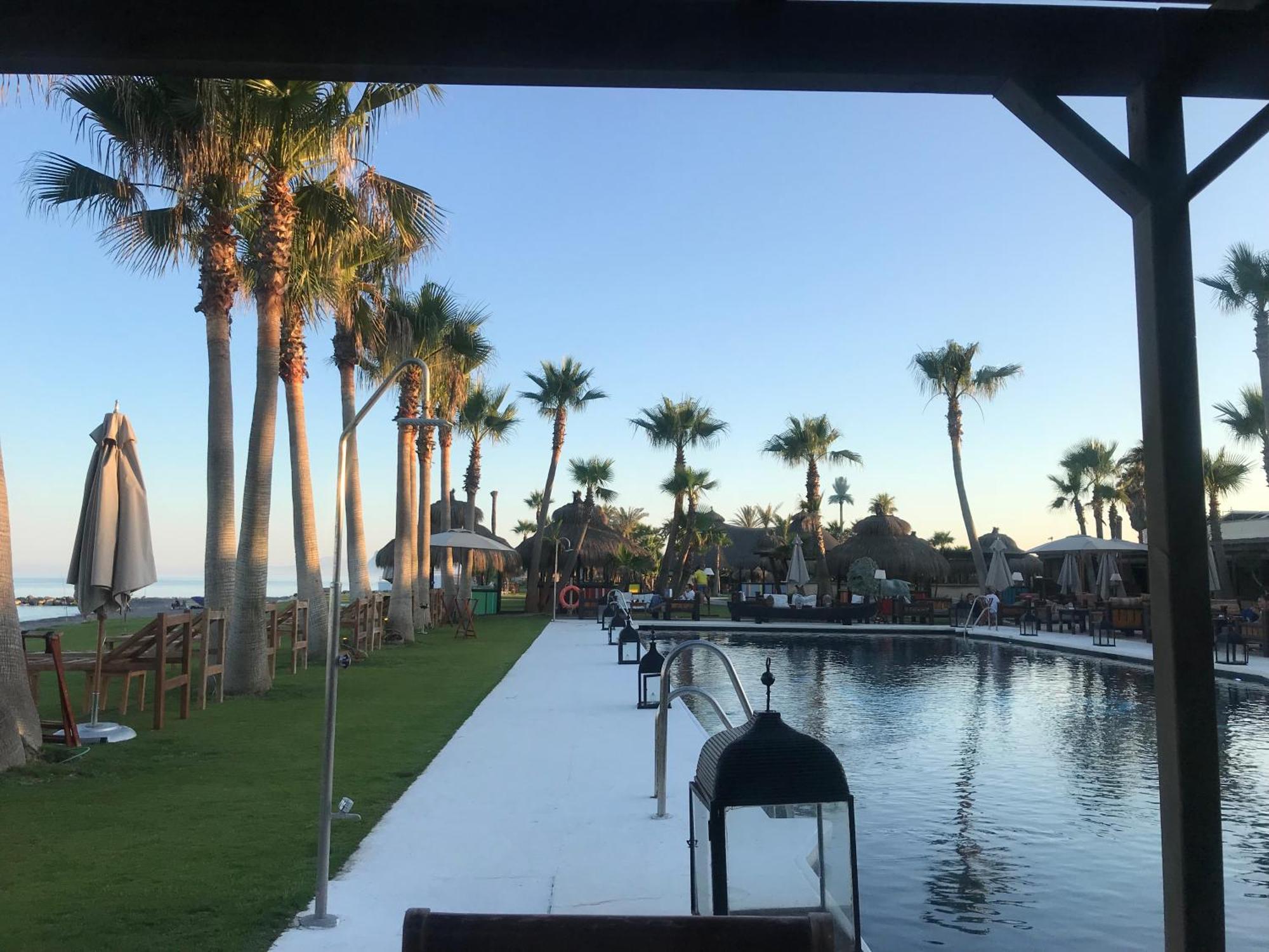 Apartamento Con Piscina ,Playa Con Vistas Panoramicas En La Marina De Sotogrande San Roque  Buitenkant foto