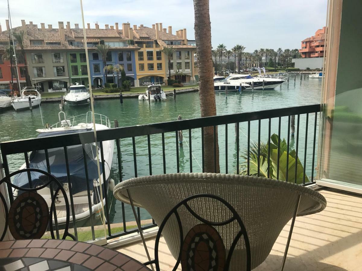 Apartamento Con Piscina ,Playa Con Vistas Panoramicas En La Marina De Sotogrande San Roque  Buitenkant foto